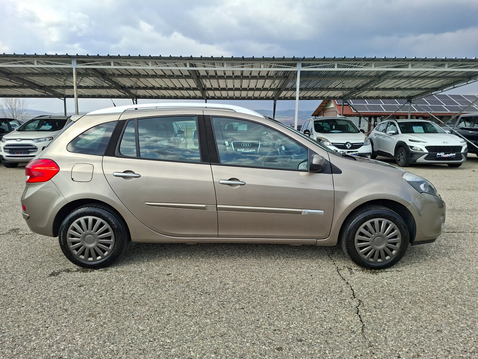 Renault Clio 1, 2i, снимка 4 - Автомобили и джипове - 53758030
