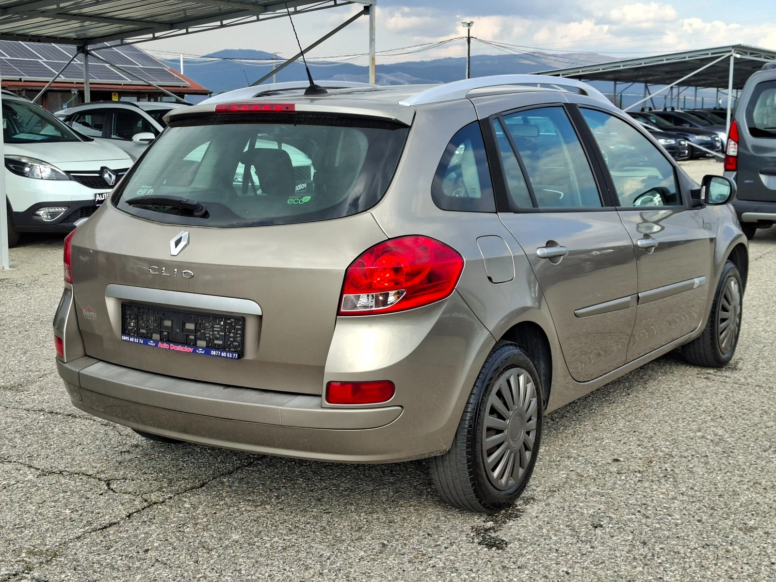 Renault Clio 1, 2i, снимка 5 - Автомобили и джипове - 53758030