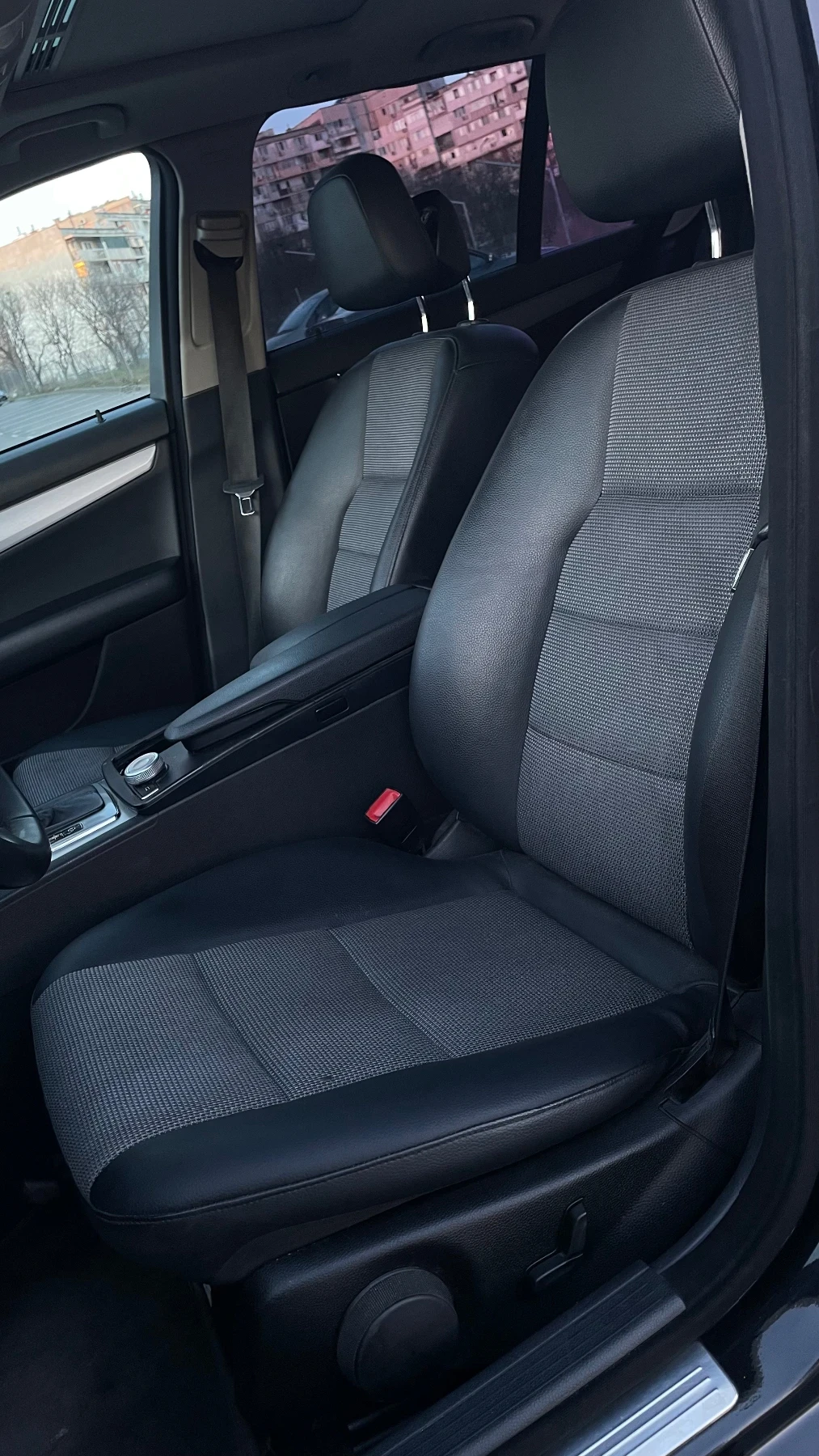 Mercedes-Benz C 320 W204, снимка 7 - Автомобили и джипове - 53792207