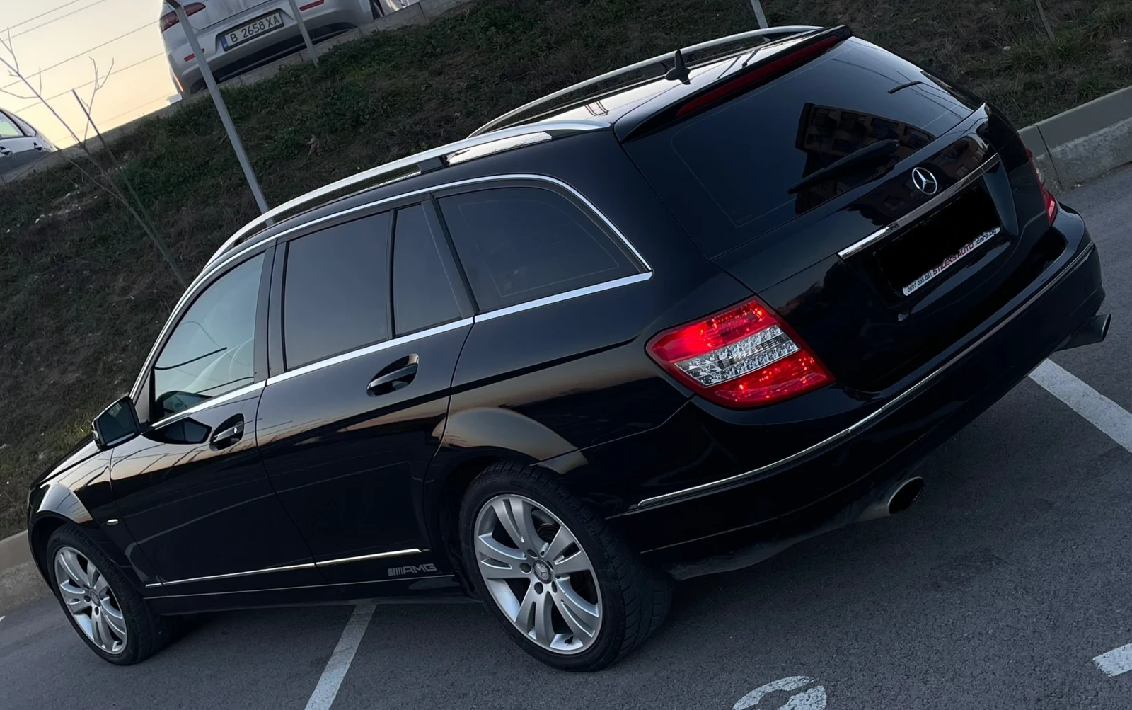 Mercedes-Benz C 320 W204, снимка 3 - Автомобили и джипове - 53792207