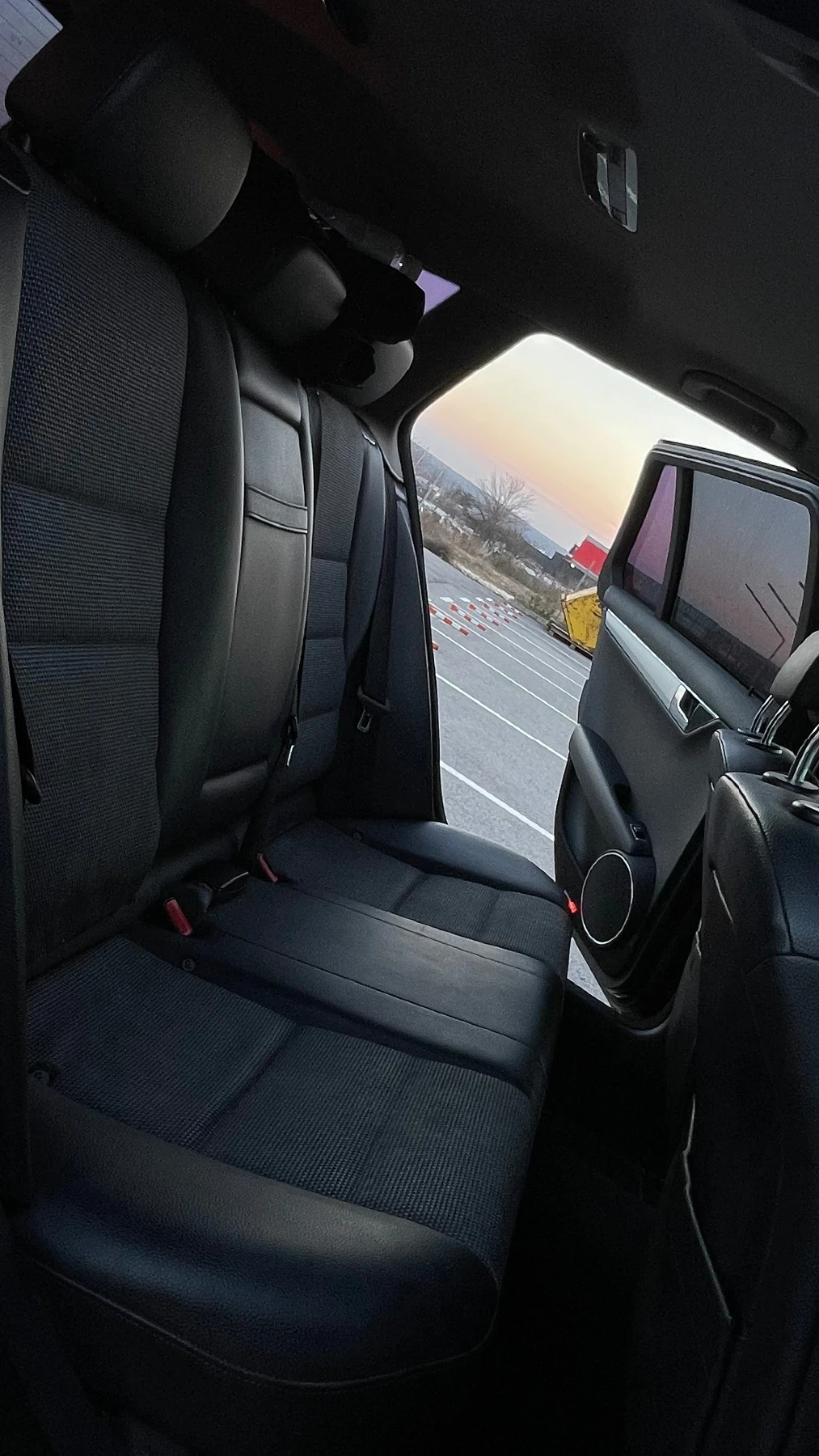 Mercedes-Benz C 320 W204, снимка 11 - Автомобили и джипове - 53792207