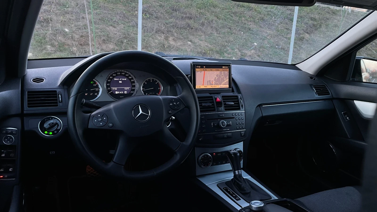 Mercedes-Benz C 320 W204, снимка 8 - Автомобили и джипове - 53792207