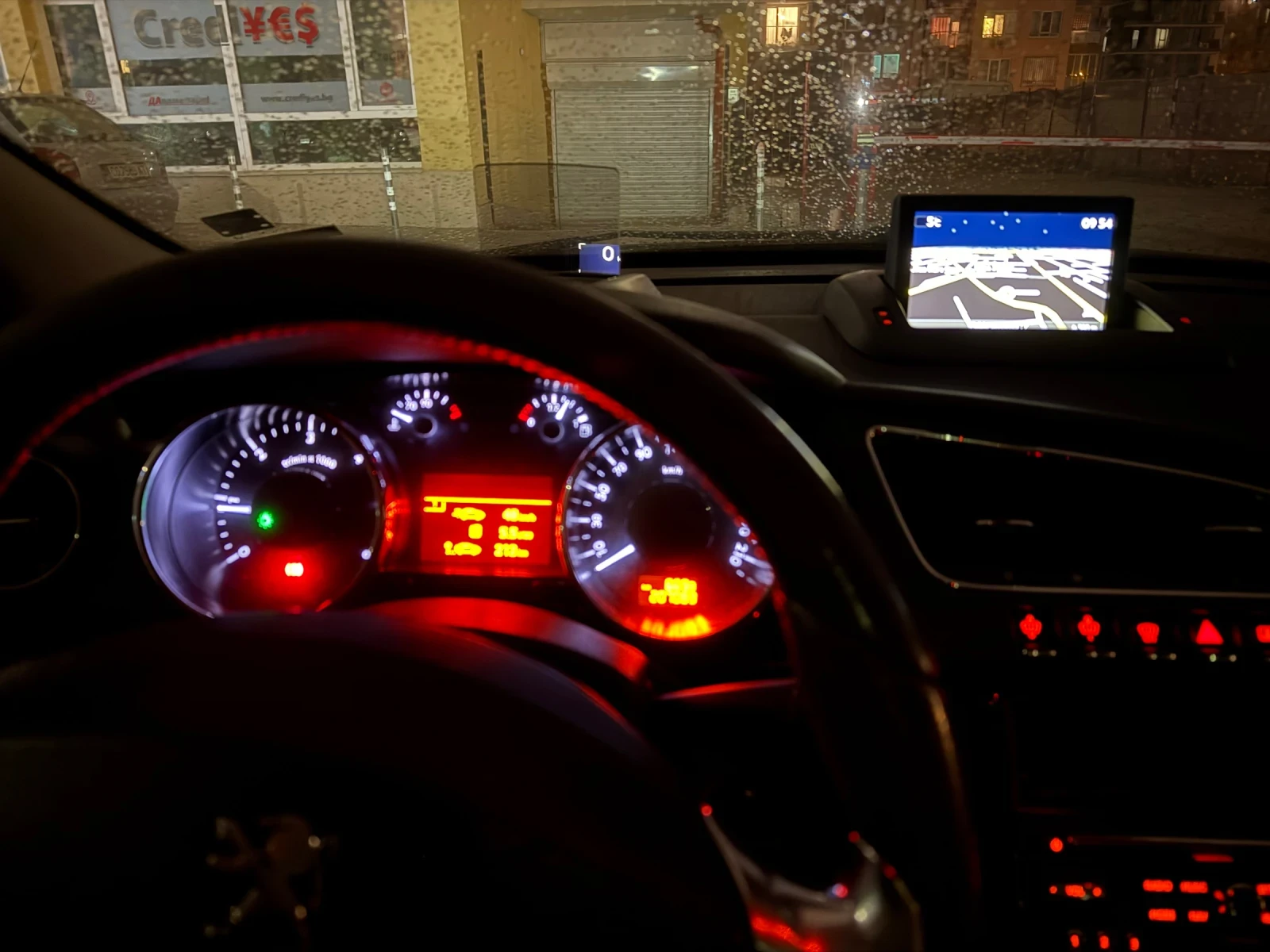 Peugeot 3008, снимка 4 - Автомобили и джипове - 53843122