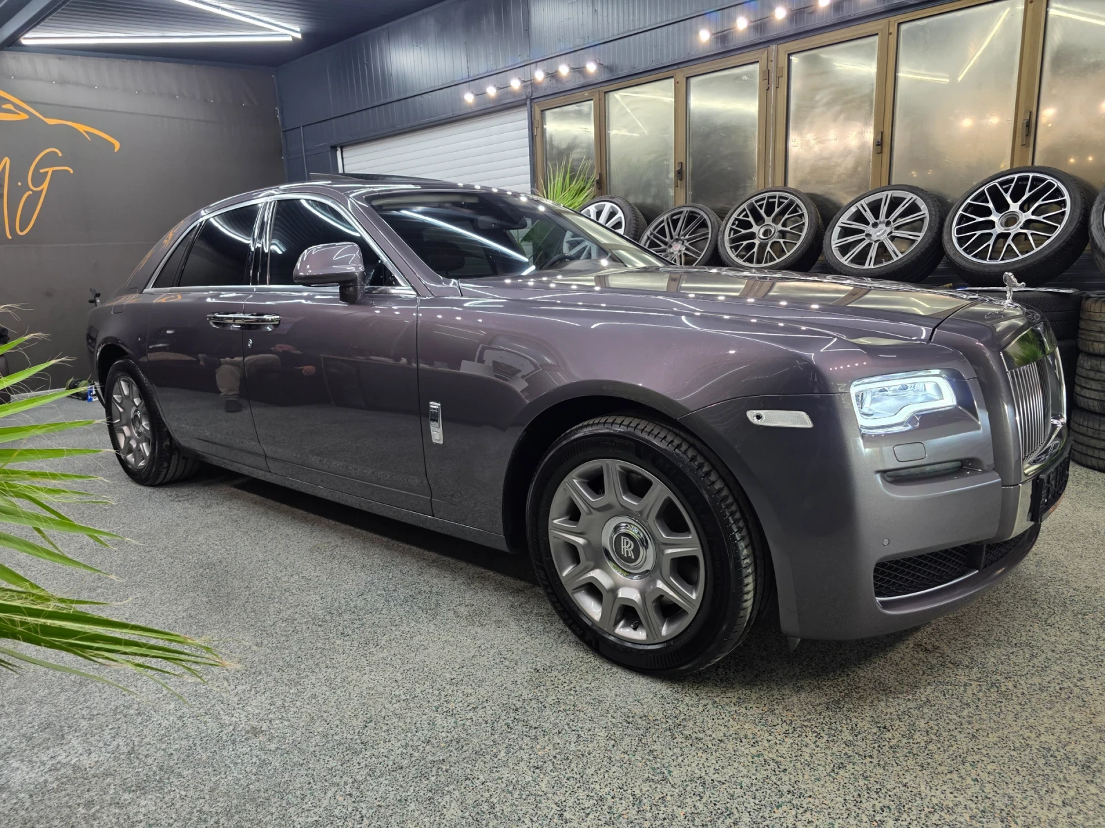 Rolls-Royce Ghost Ghost W12 Limited, снимка 4 - Автомобили и джипове - 53865483