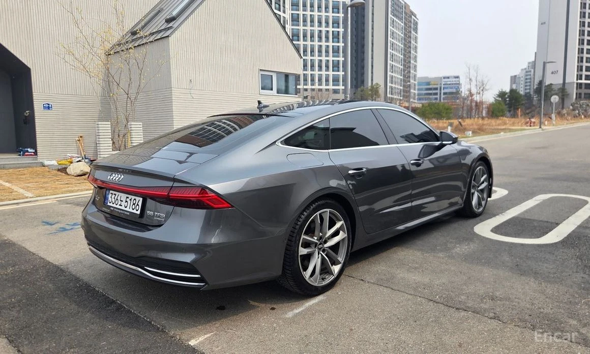 Audi A7 55TFSI* S* LINE* BANG* OLUFSEN* ОБДУХВАНЕ* ДИГИТАЛ, снимка 2 - Автомобили и джипове - 54123571