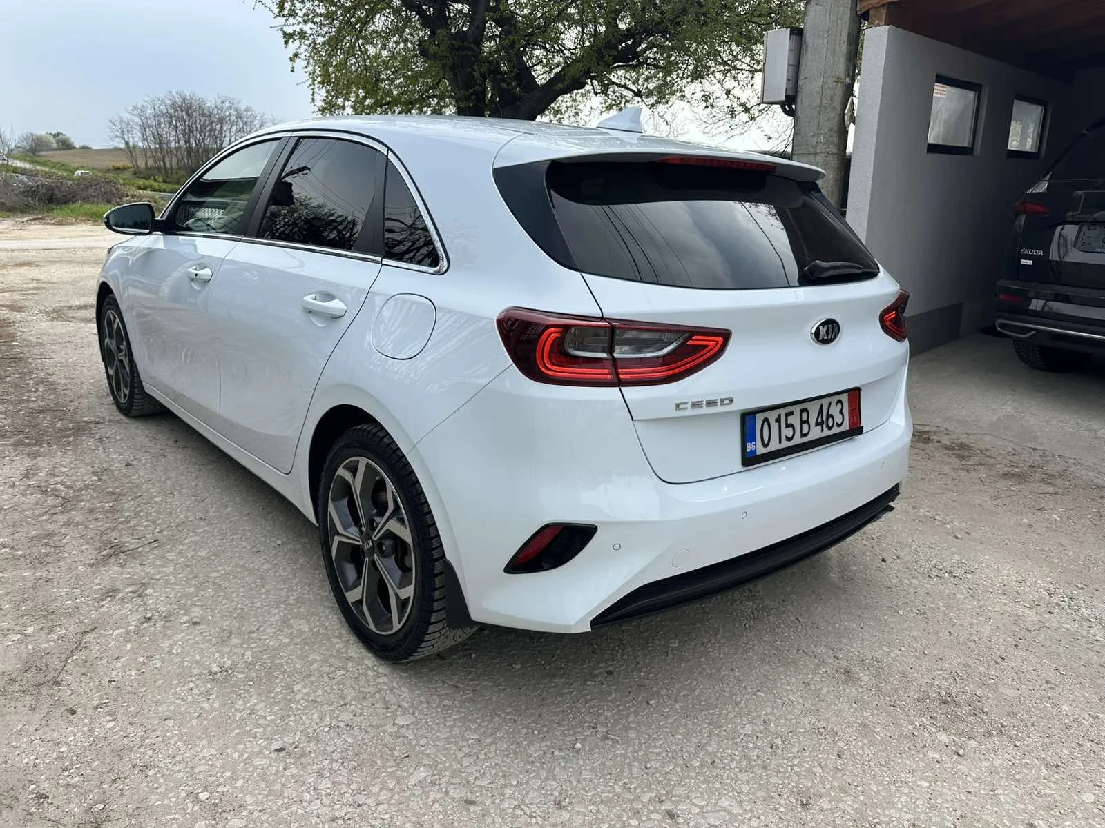 Kia Ceed GT 1.4-100коня нави, снимка 6 - Автомобили и джипове - 54209633