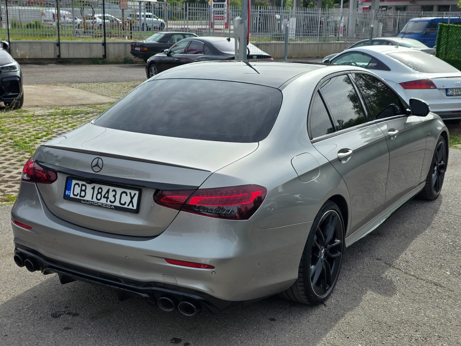 Mercedes-Benz E 53 AMG FACELIFT БАРТЕР ЛИЗИНГ, снимка 5 - Автомобили и джипове - 54477999
