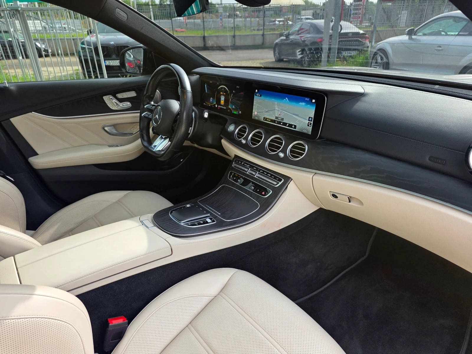 Mercedes-Benz E 53 AMG FACELIFT БАРТЕР ЛИЗИНГ, снимка 10 - Автомобили и джипове - 54477999