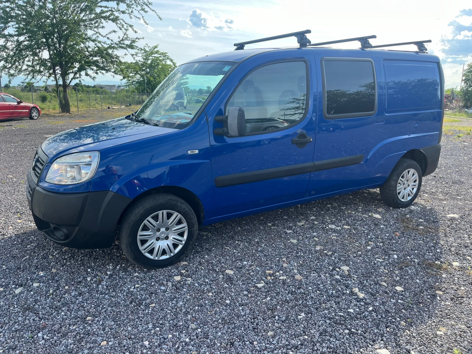 Fiat Doblo 1.9JTD Maxi КЛИМАТИК, снимка 4 - Автомобили и джипове - 54670164