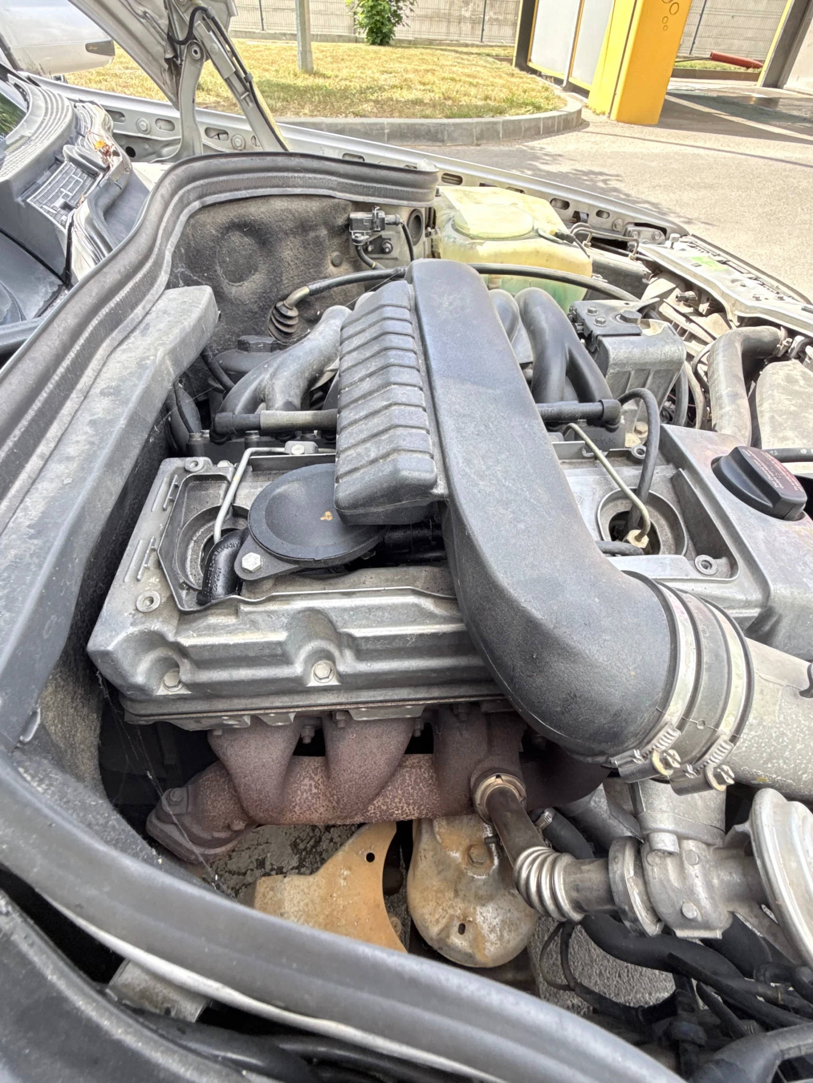 Mercedes-Benz 220, снимка 16 - Автомобили и джипове - 54691723