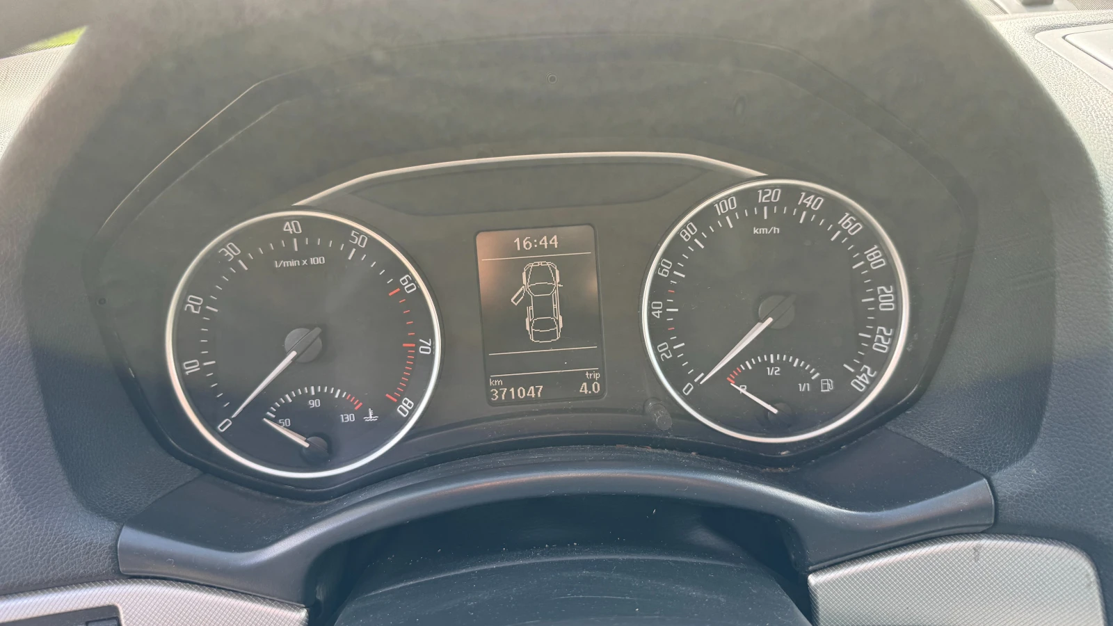 Skoda Octavia TSI 1.8, снимка 10 - Автомобили и джипове - 54717447