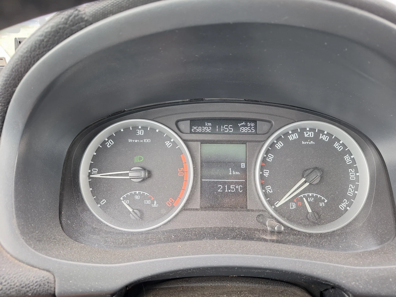 Skoda Roomster 1.4 TDi, снимка 8 - Автомобили и джипове - 54726613