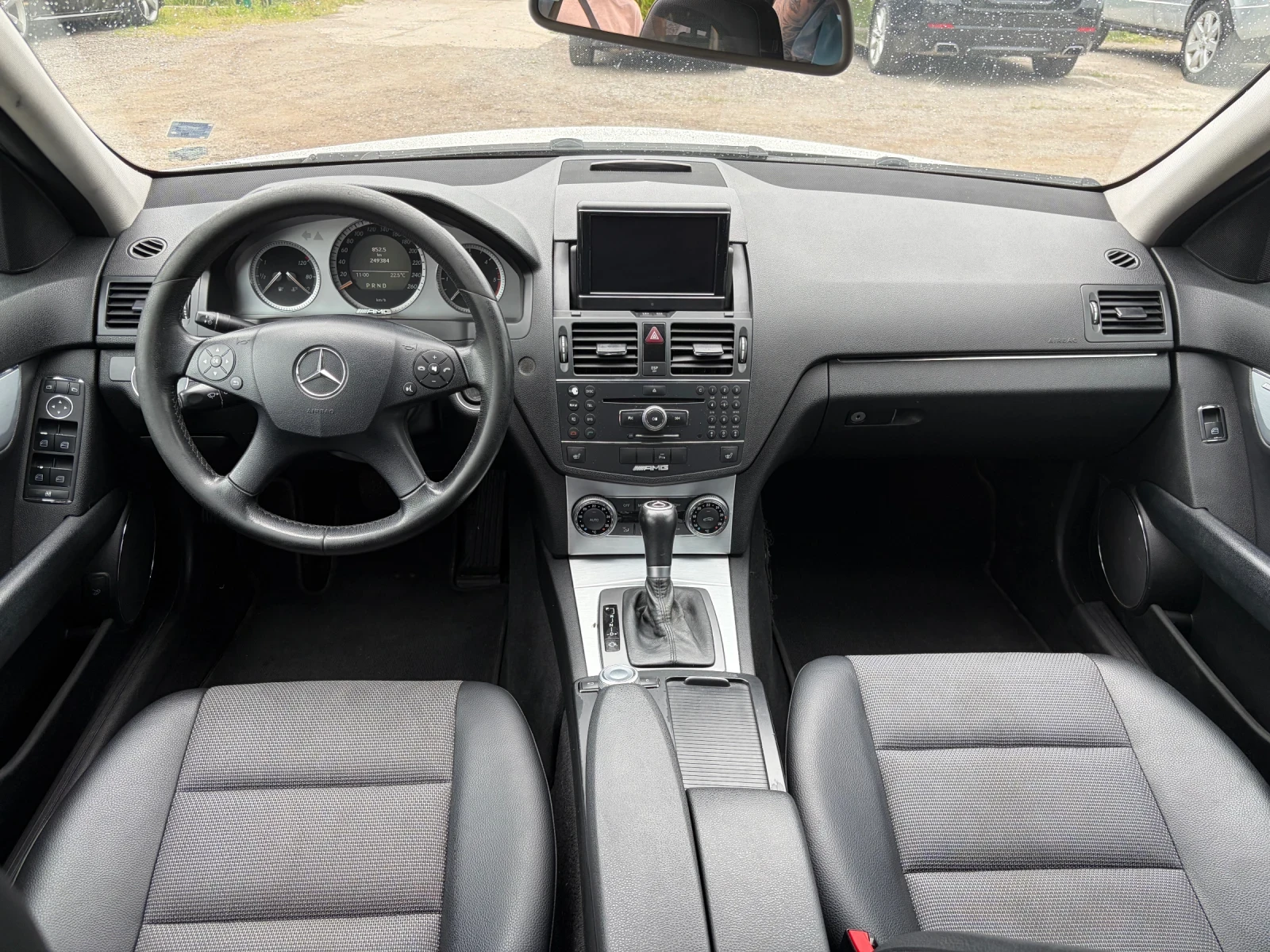 Mercedes-Benz C 320 AMG, снимка 15 - Автомобили и джипове - 54728133