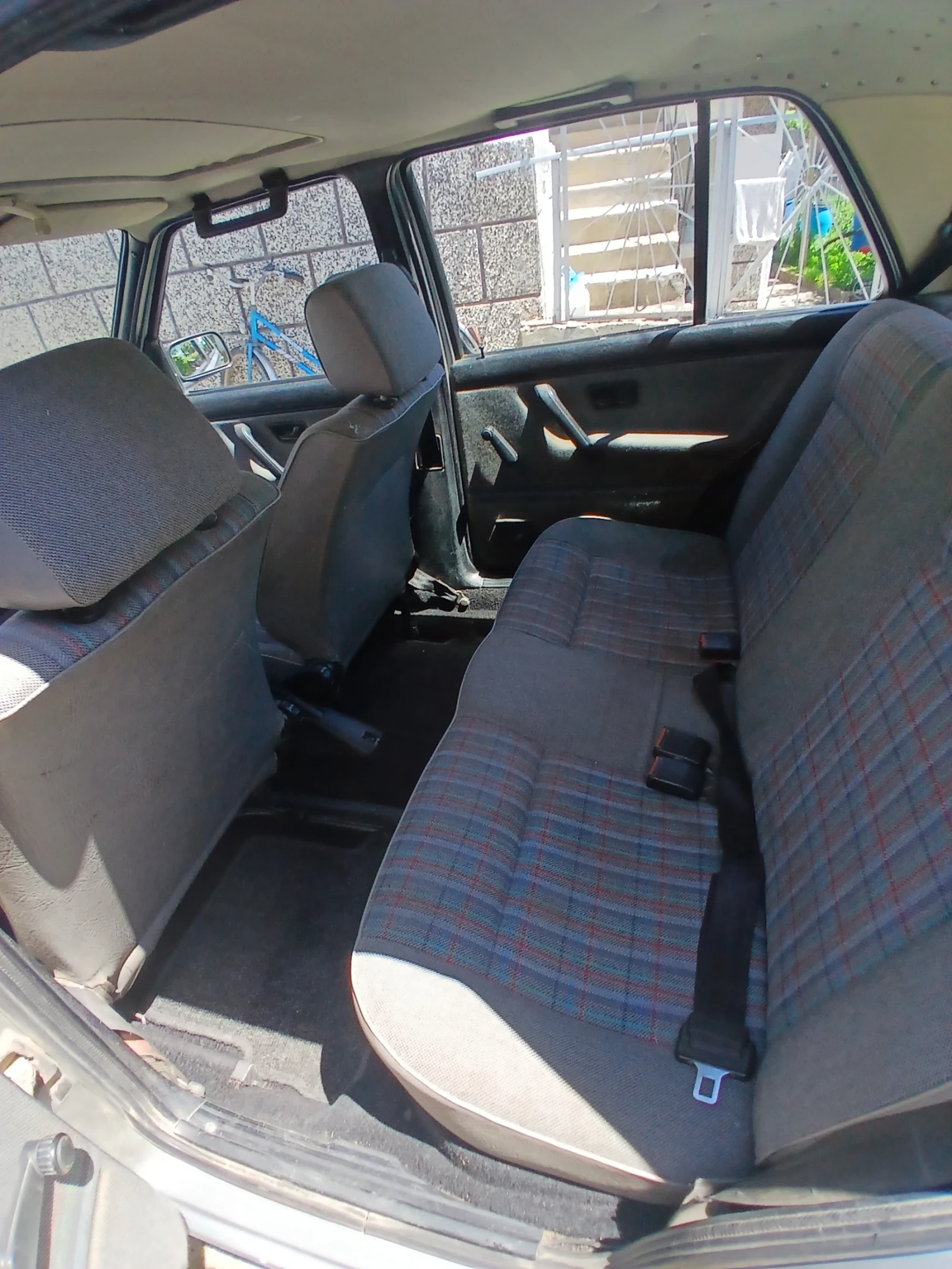 VW Golf 1.3, бензин/газ, снимка 7 - Автомобили и джипове - 54745958