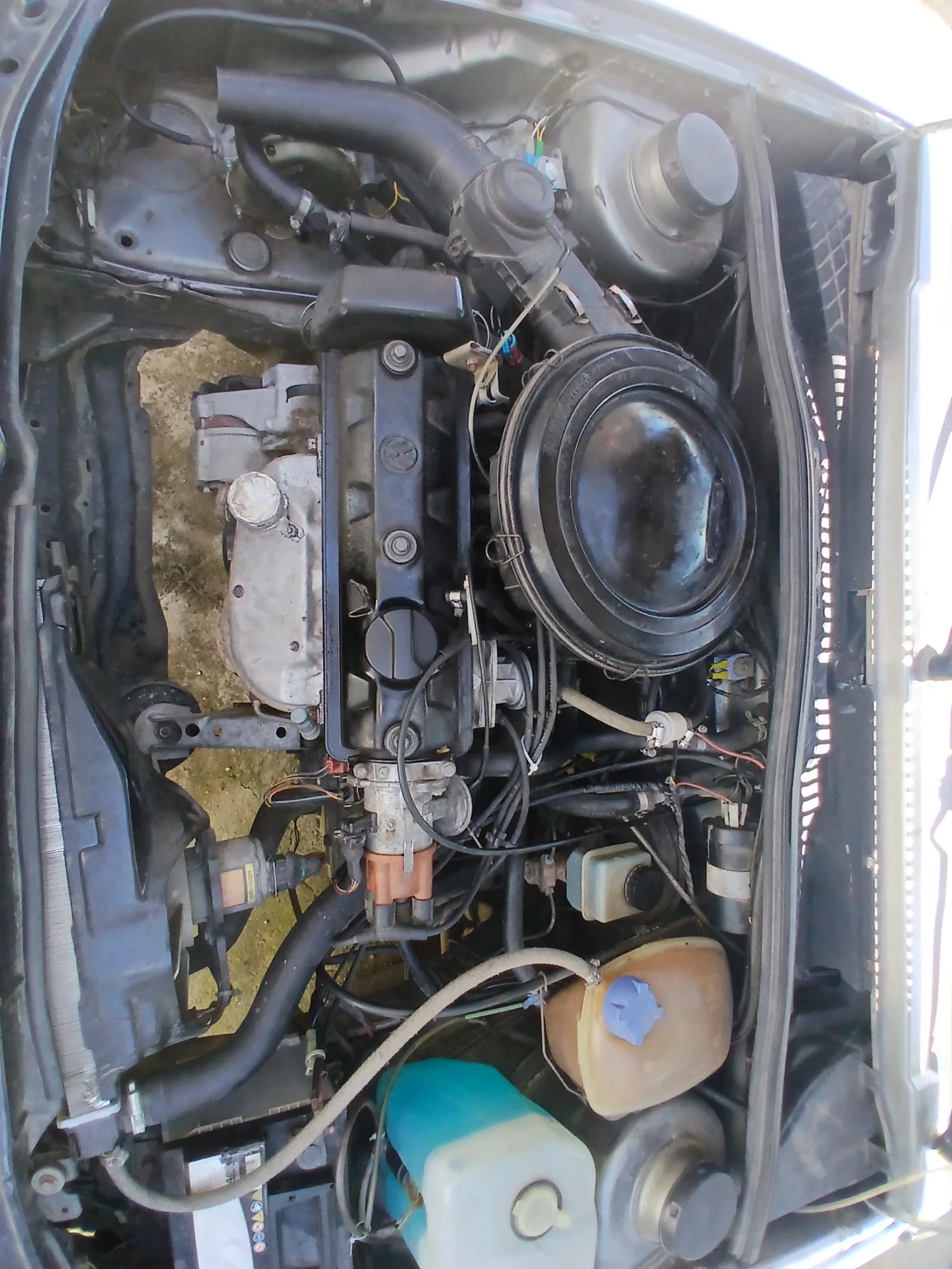VW Golf 1.3, бензин/газ, снимка 10 - Автомобили и джипове - 54745958