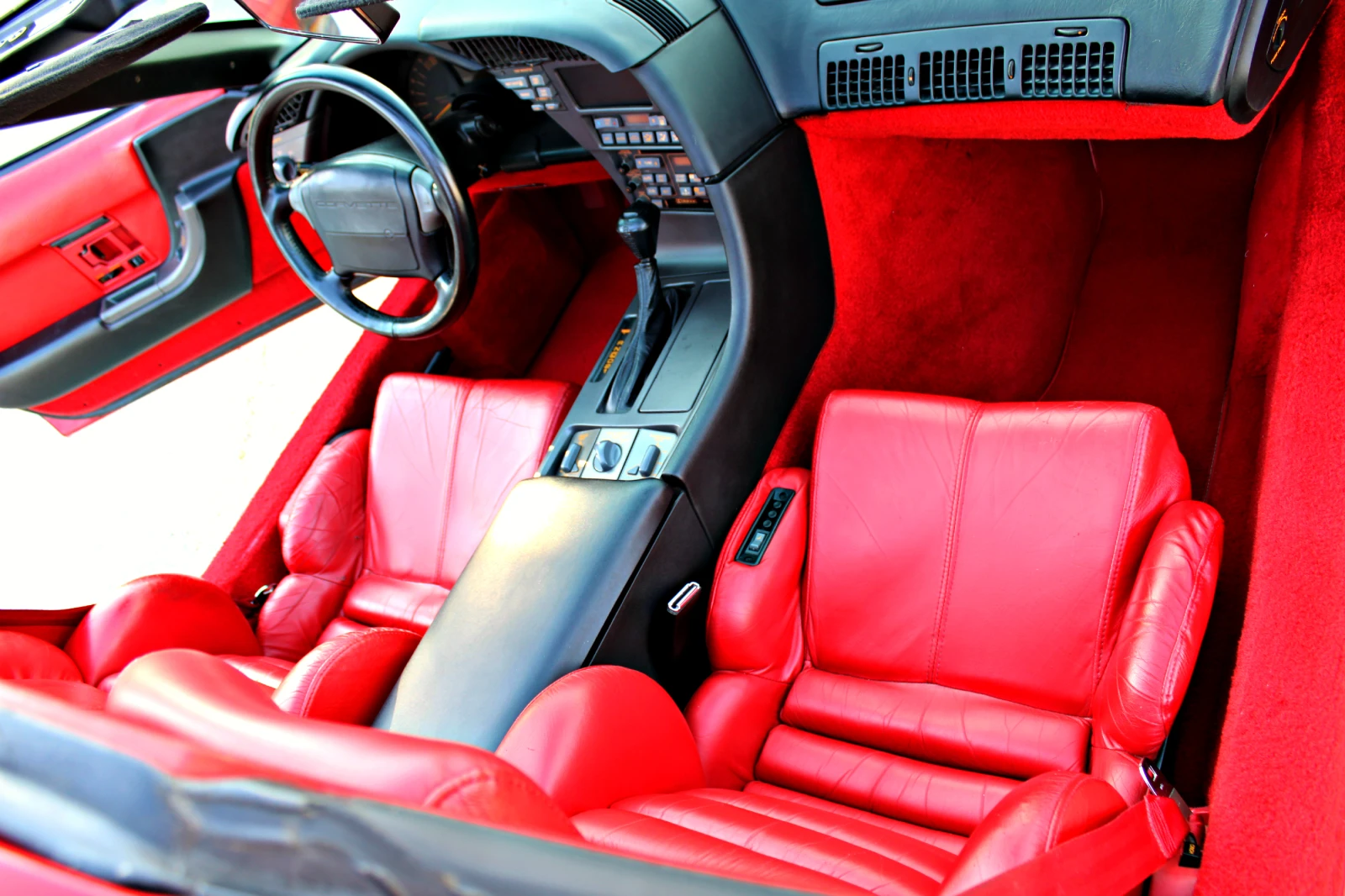 Chevrolet Corvette C4 V8 Targa Швейцария, снимка 12 - Автомобили и джипове - 54971558