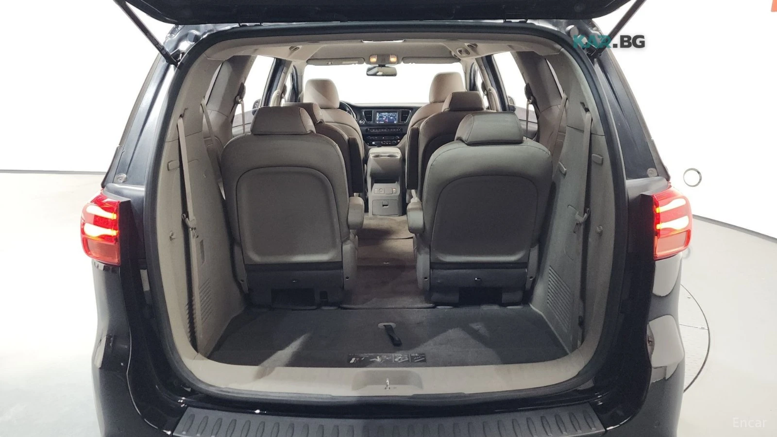 Kia Carnival * 9 МЕСТА* KEYLESS* Camera* ПОДГРЕВ* , снимка 17 - Автомобили и джипове - 55062024
