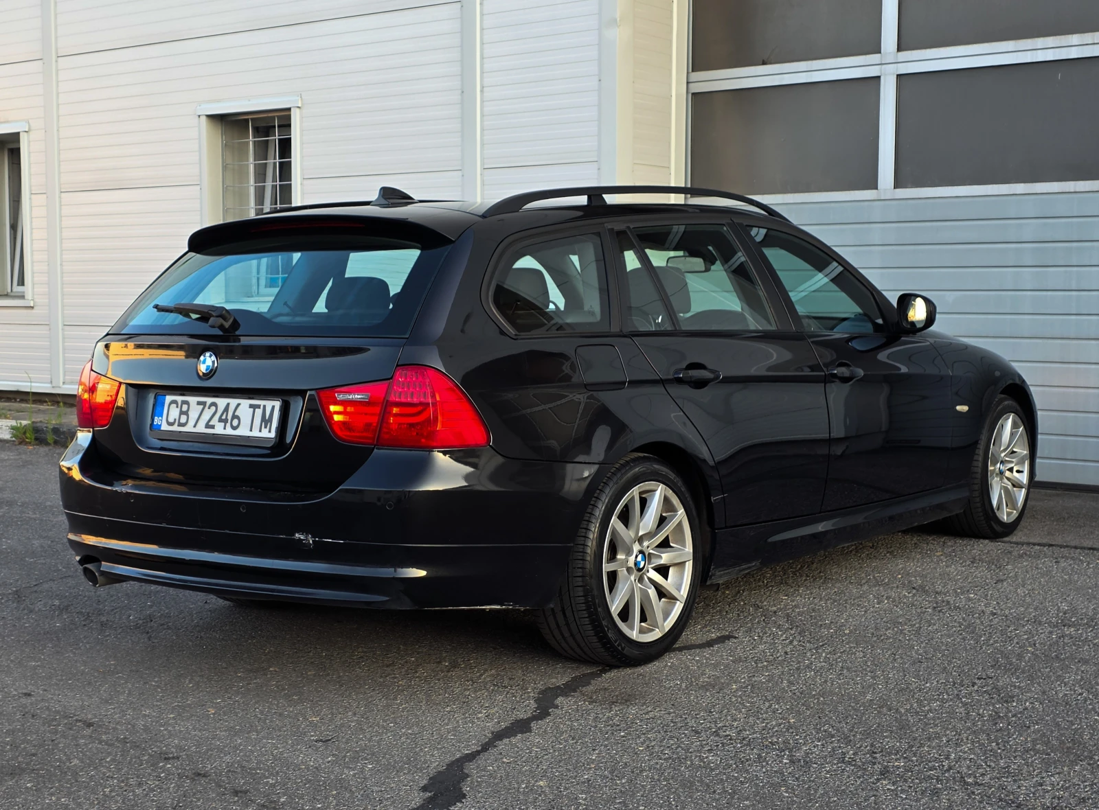 BMW 320, снимка 4 - Автомобили и джипове - 55358436