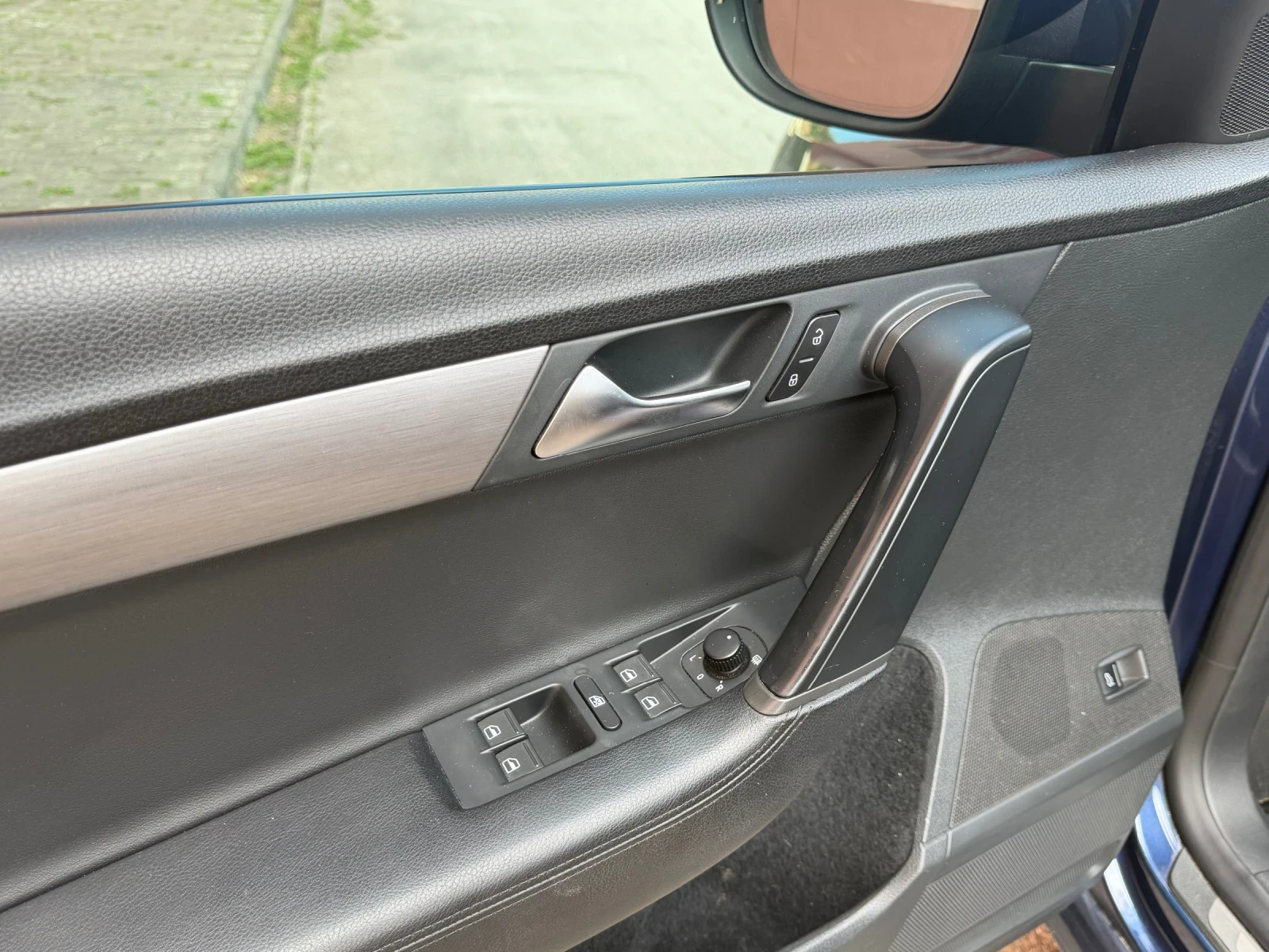 VW Passat 2.0TDI LED, снимка 5 - Автомобили и джипове - 55726822
