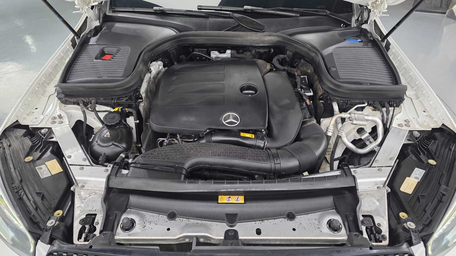 Mercedes-Benz GLC GLC300 4MATIC | HUD | 360  камера | Панорама, снимка 7 - Автомобили и джипове - 55739380