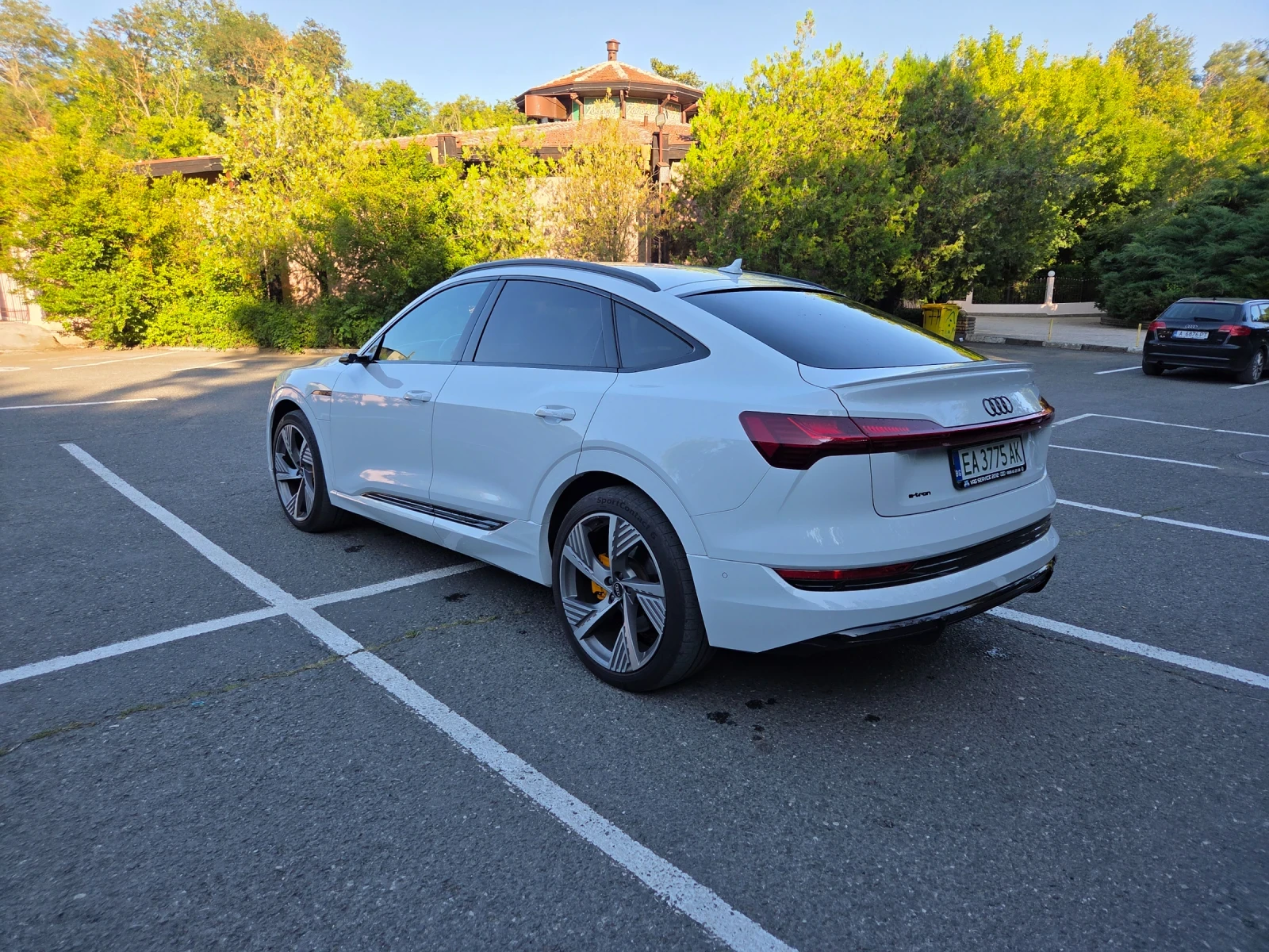 Audi E-Tron S-line 95kWh 408hp, снимка 4 - Автомобили и джипове - 55879280