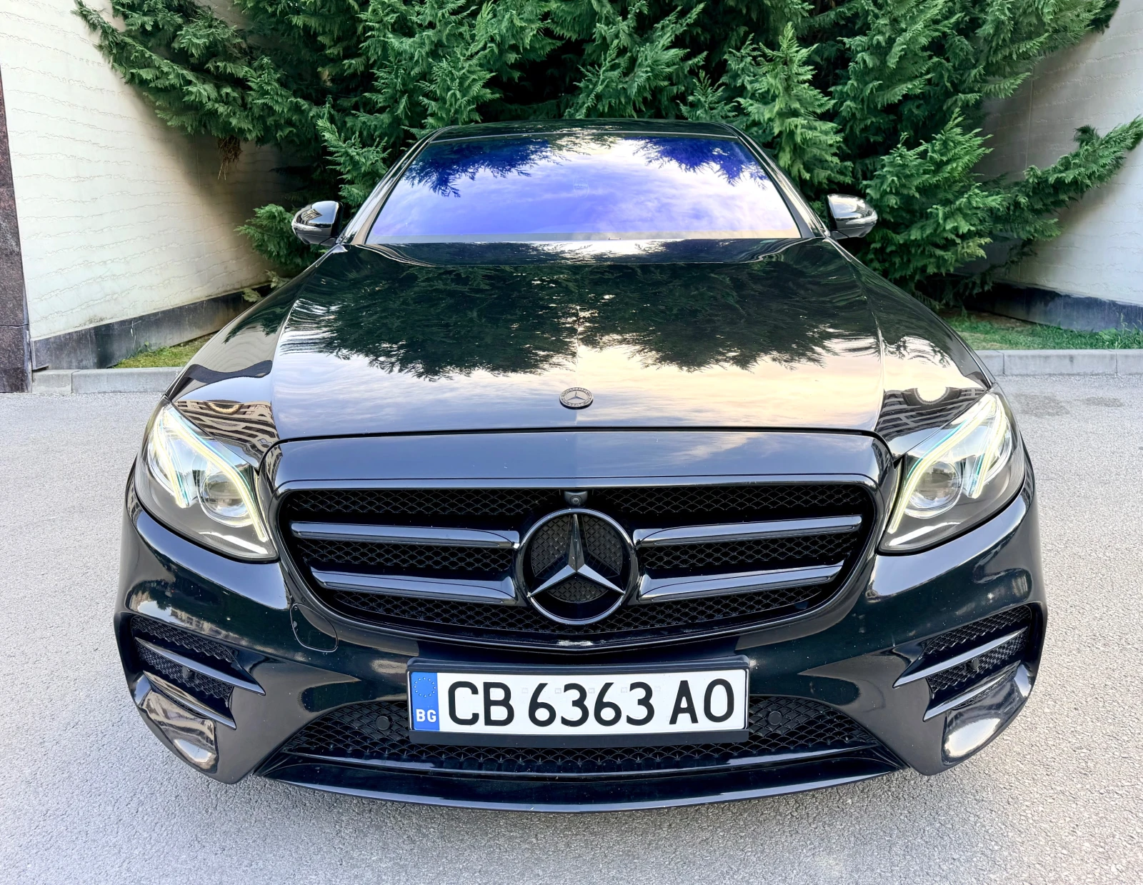Mercedes-Benz E 220 AMG LINE PODGREV 360VIEW, снимка 2 - Автомобили и джипове - 55886667