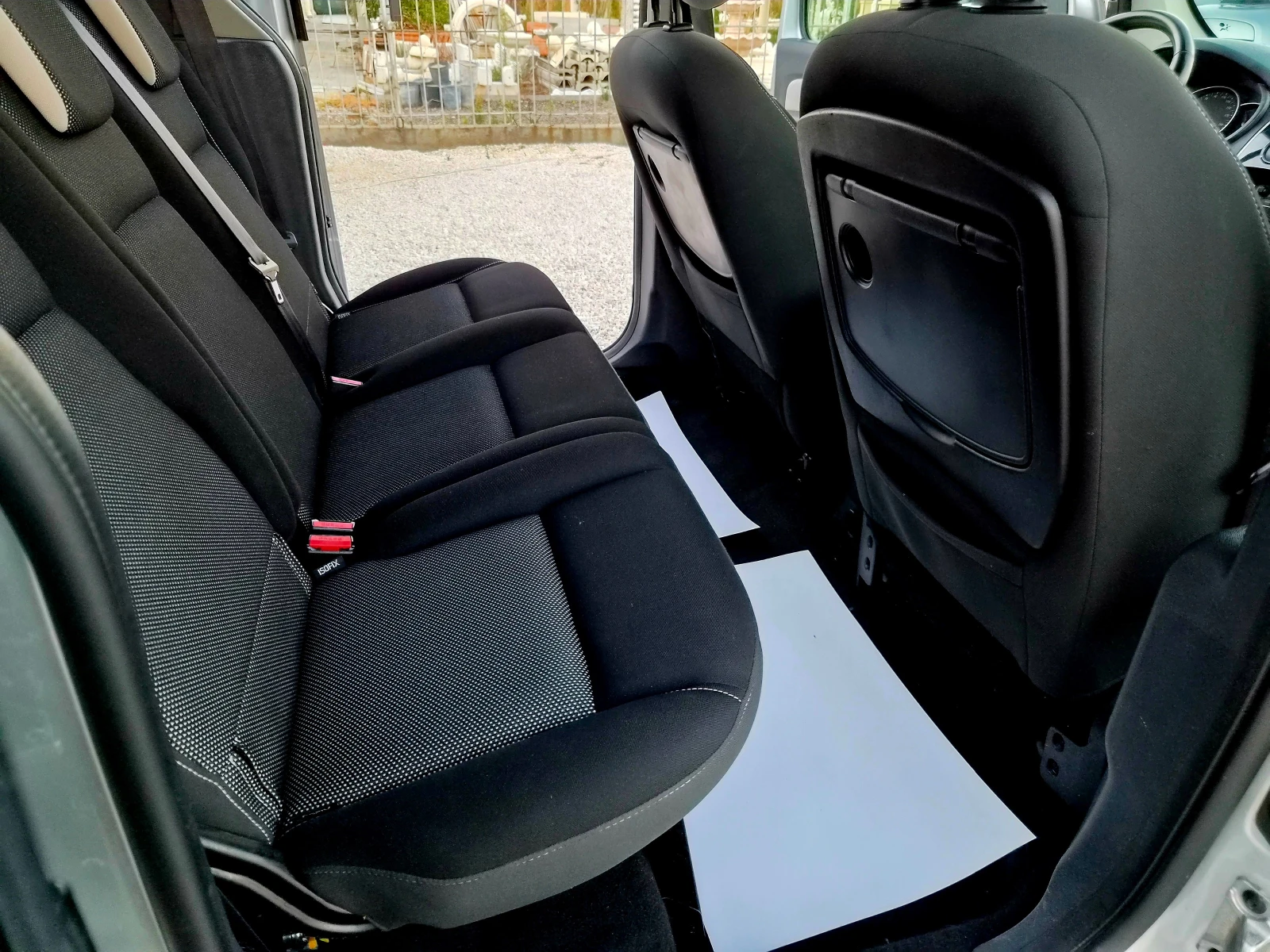 Renault Kangoo 1.5 DCI 110ks.EVRO 5 Navi , снимка 17 - Автомобили и джипове - 55940870
