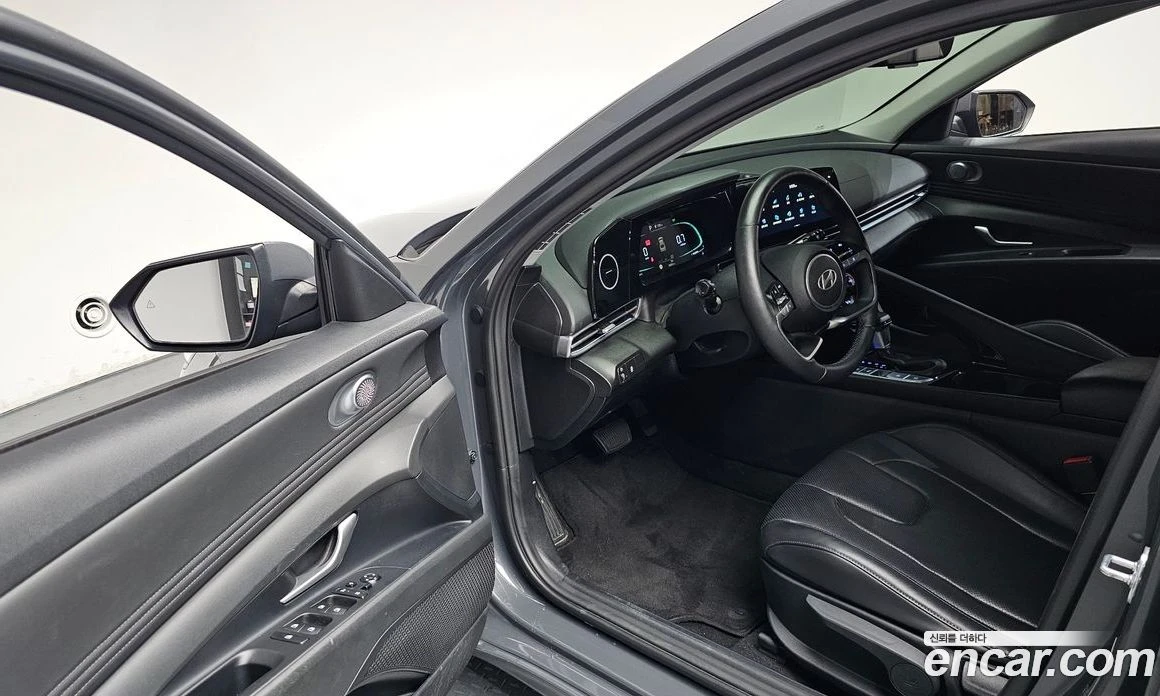 Hyundai Elantra 1.6 Modern, снимка 10 - Автомобили и джипове - 55972748