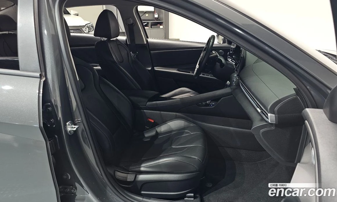 Hyundai Elantra 1.6 Modern, снимка 12 - Автомобили и джипове - 55972748