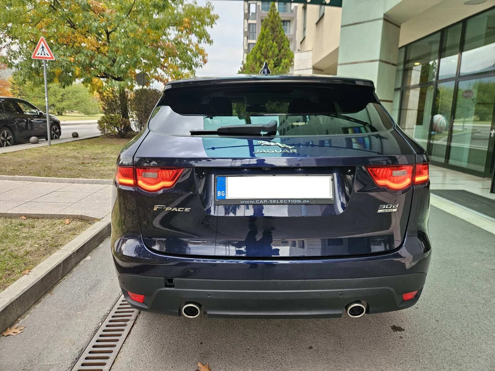 Jaguar F-Type Jaguar F-PACE R-Sport | HUD | �������� | 4-����� � | Mobile.bg � ����������� 4