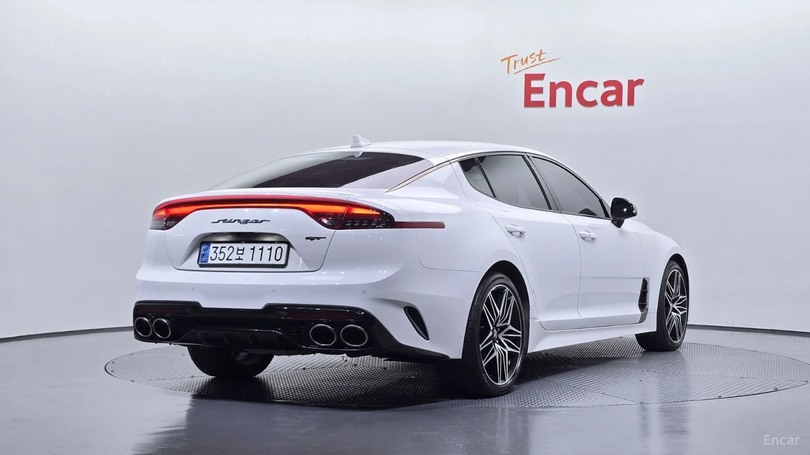 Kia Stinger 3.3 GT Masters Turbo | LEXICON| ОБДУХВАНЕ, снимка 2 - Автомобили и джипове - 56215064
