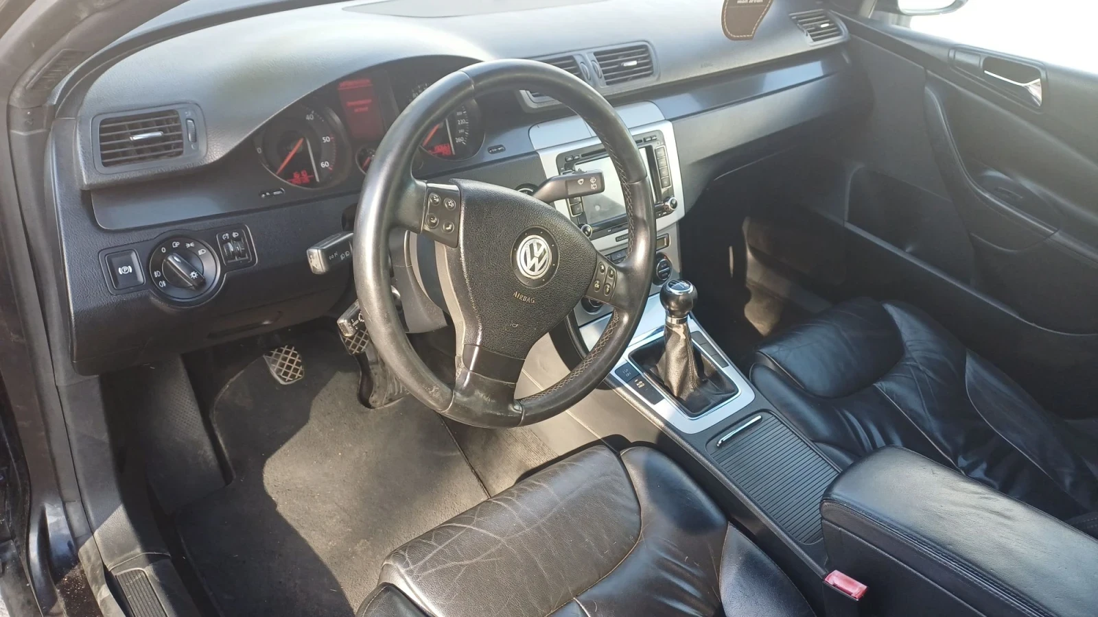 VW Passat 2.0 tdi, снимка 9 - Автомобили и джипове - 56317581