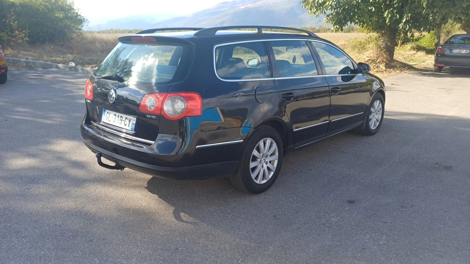 VW Passat 2.0 tdi, снимка 6 - Автомобили и джипове - 56317581