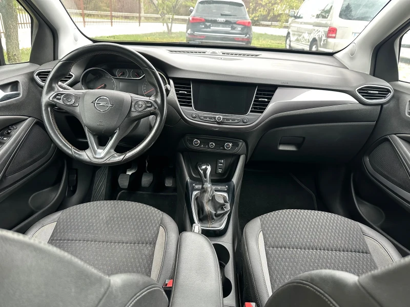 Opel Crossland X 1.2i* Navi* Lane assist* Euro6B* , снимка 14 - Автомобили и джипове - 47462244