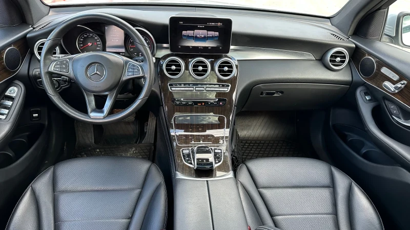 Mercedes-Benz GLC 300 AMG, снимка 10 - Автомобили и джипове - 49348714