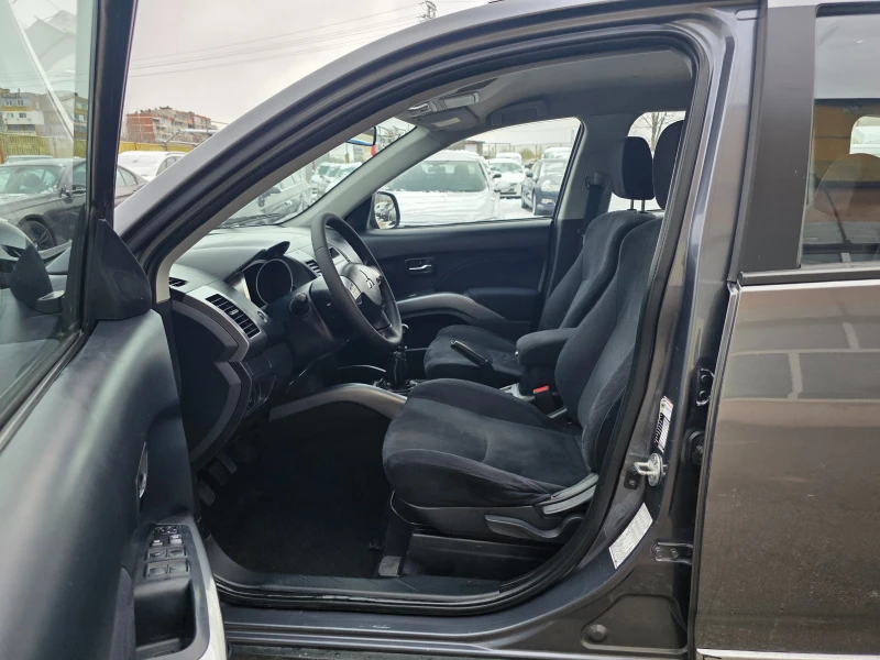 Mitsubishi Outlander 2.0TDI 140к.с. ITALY, снимка 10 - Автомобили и джипове - 53134079