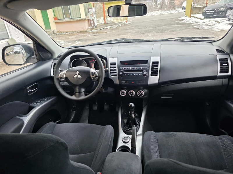 Mitsubishi Outlander 2.0TDI 140к.с. ITALY, снимка 11 - Автомобили и джипове - 53134079