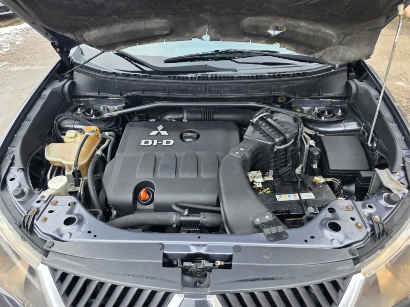 Mitsubishi Outlander 2.0TDI 140к.с. ITALY, снимка 17 - Автомобили и джипове - 53134079