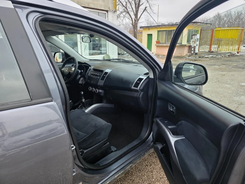 Mitsubishi Outlander 2.0TDI 140к.с. ITALY, снимка 14 - Автомобили и джипове - 53134079