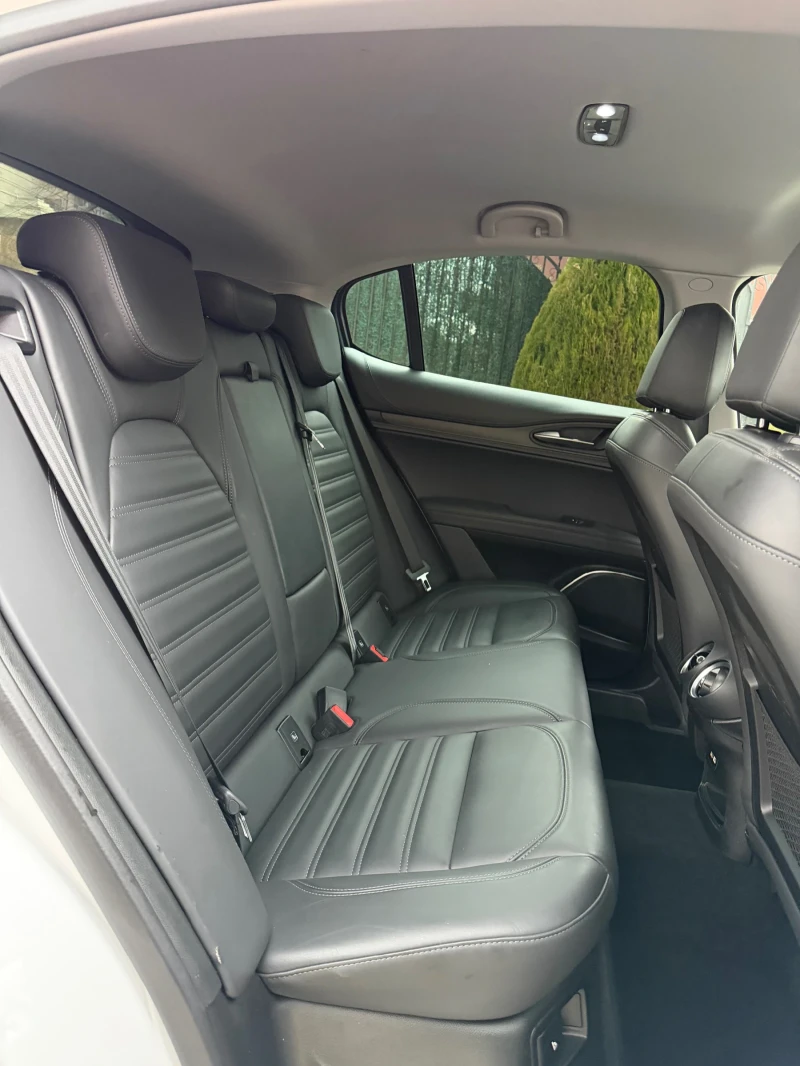 Alfa Romeo Stelvio 2.2 JTDM Super Q4 Внос Швейцария, снимка 12 - Автомобили и джипове - 53209585