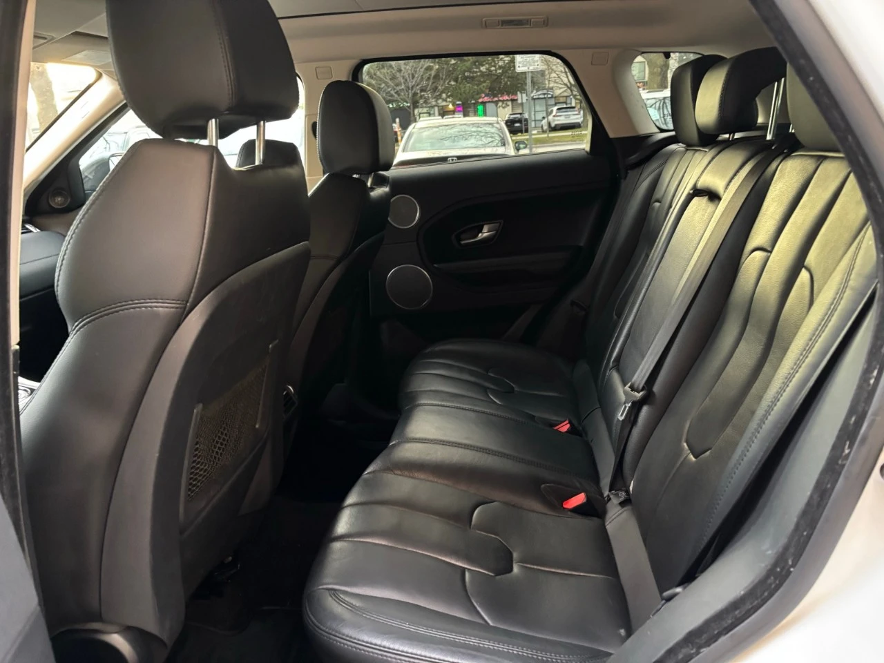 Land Rover Range Rover Evoque Pure Plus * CARFAX* * АвтоКредит* (ЦЕНА ДО БГ) - изображение 7