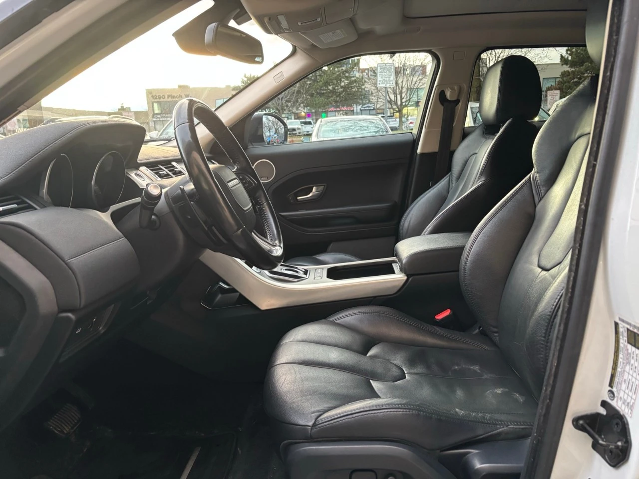 Land Rover Range Rover Evoque Pure Plus * CARFAX* * АвтоКредит* (ЦЕНА ДО БГ) - изображение 6