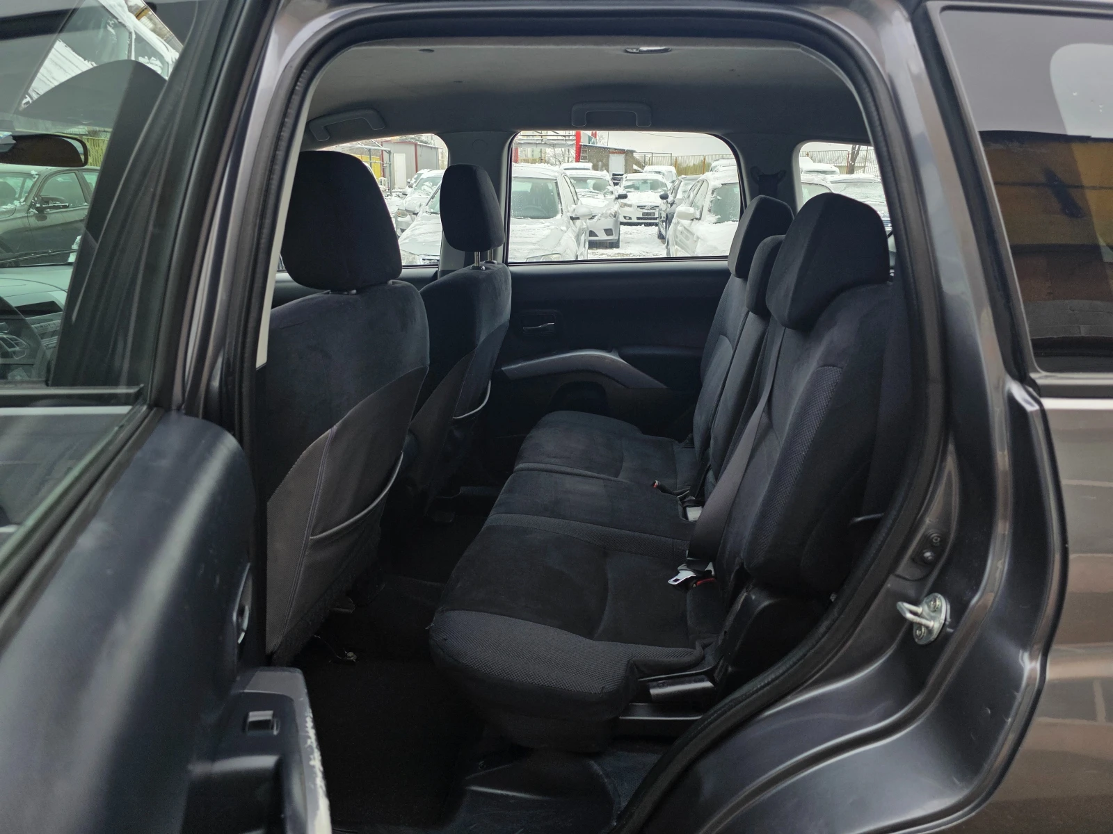 Mitsubishi Outlander 2.0TDI 140�.�. ITALY | Mobile.bg � ����������� 12