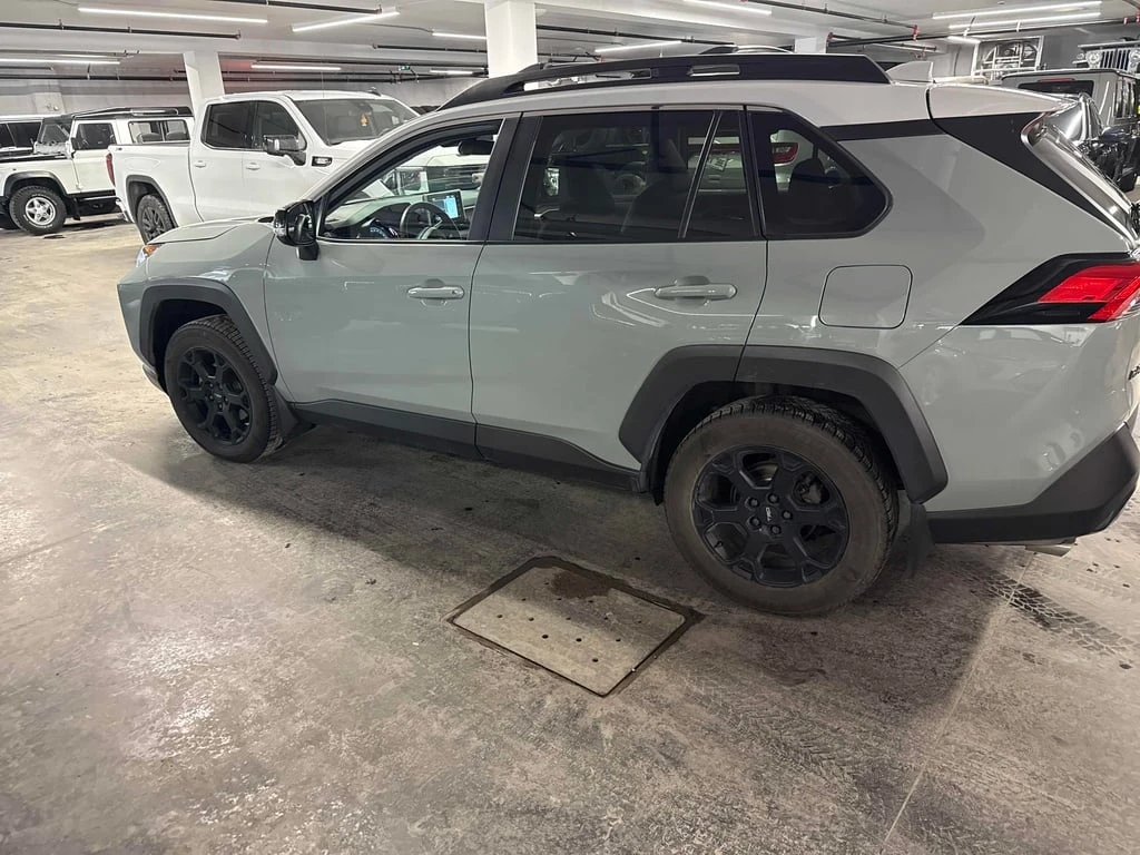 Toyota Rav4 * Trail AWD * CARFAX * ПОДГРЕВИ * ОБДУХВАНЕ - изображение 2
