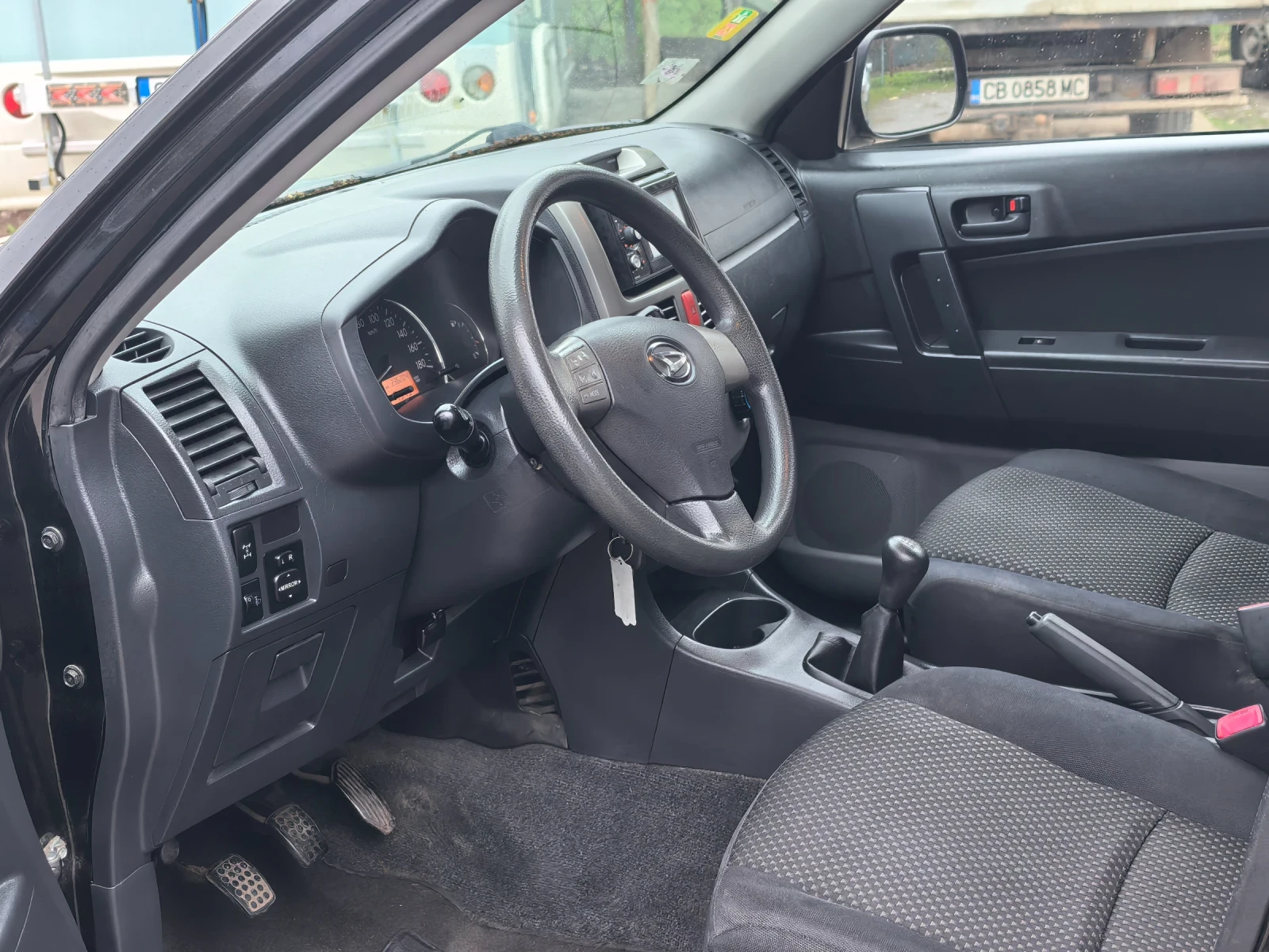 Daihatsu Terios 1.5 Facelift 4x4, снимка 9 - Автомобили и джипове - 54019005