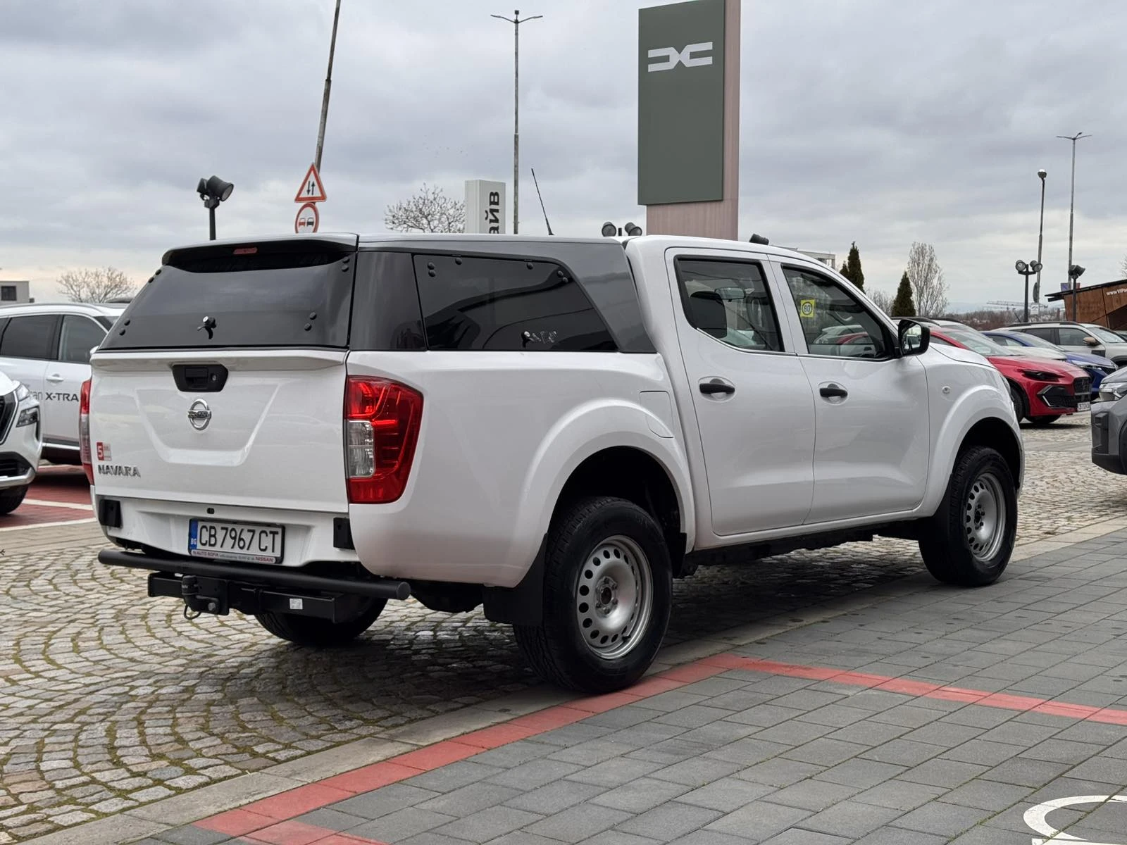 Nissan Navara Visia, снимка 5 - Автомобили и джипове - 54028686
