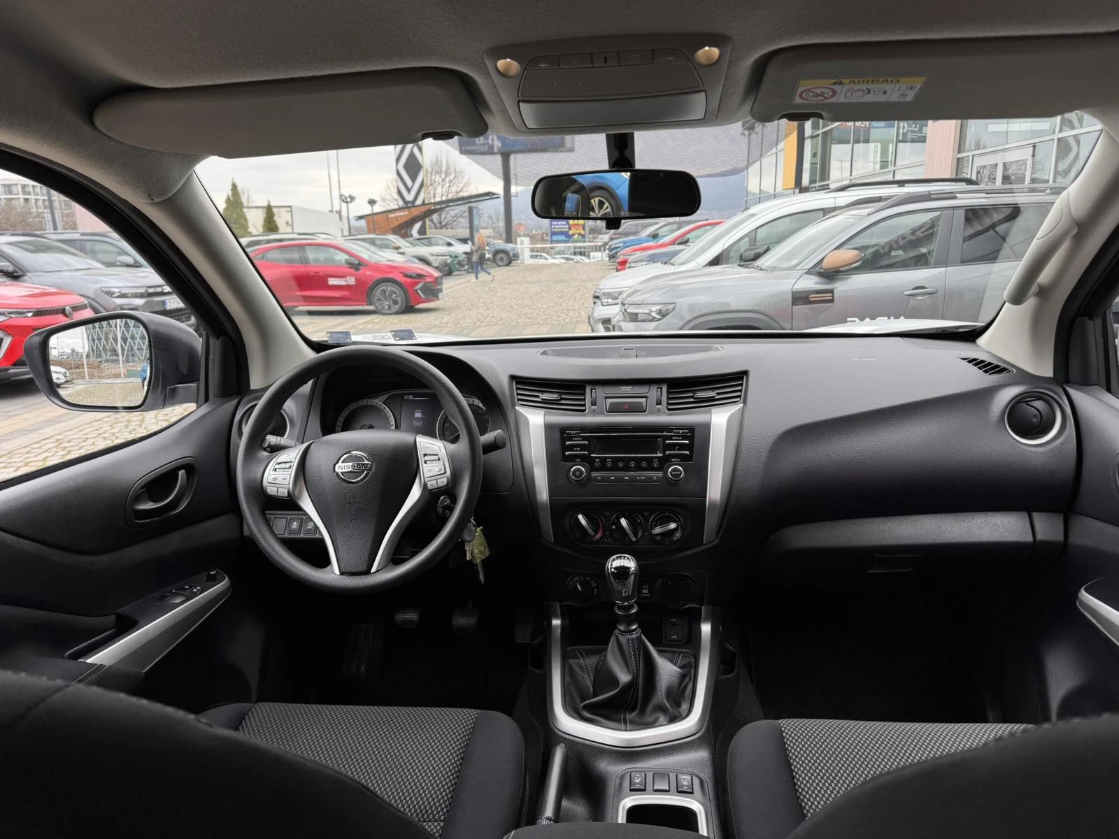 Nissan Navara Visia, снимка 12 - Автомобили и джипове - 54028686