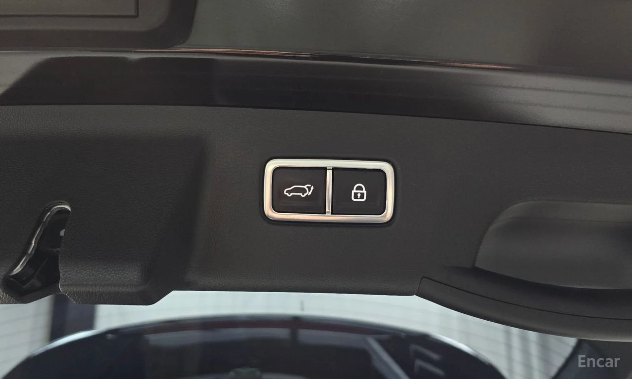 Kia Sorento 2.5T* PRESTIGE* ПОДГРЕВ* ОБДУХВАНЕ* LANE* ASSIST* , снимка 16 - Автомобили и джипове - 54576647