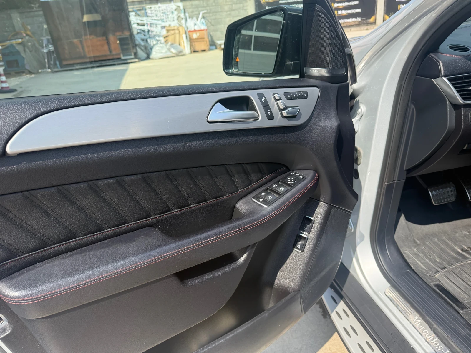 Mercedes-Benz GLE 350 AMG, снимка 10 - Автомобили и джипове - 54598626
