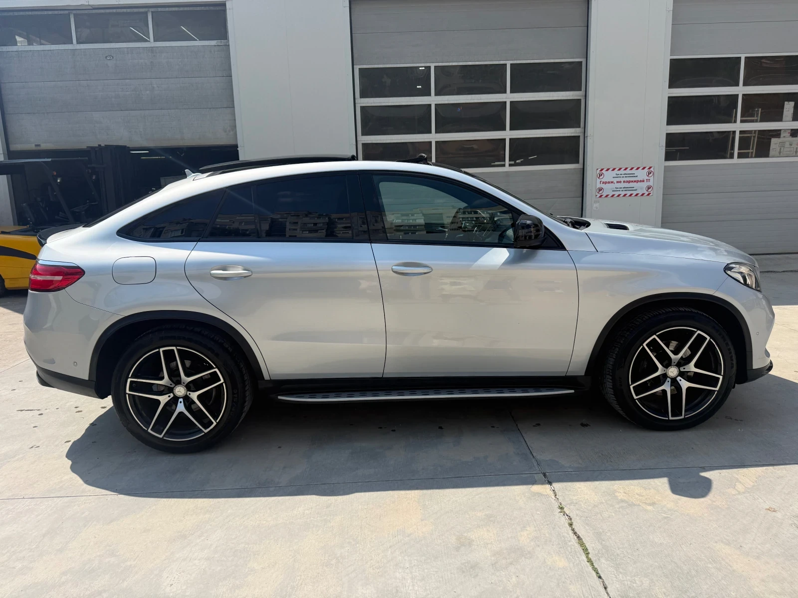 Mercedes-Benz GLE 350 AMG, снимка 4 - Автомобили и джипове - 54598626